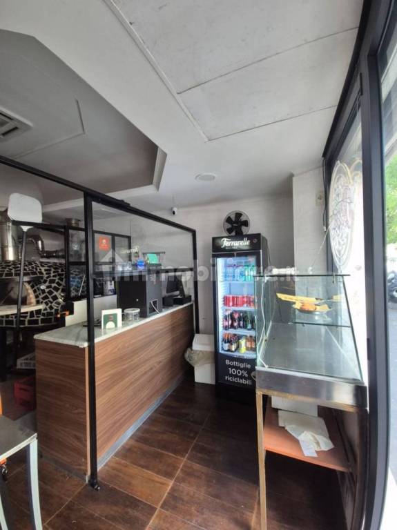 negozio in vendita a Roma in zona Della Vittoria