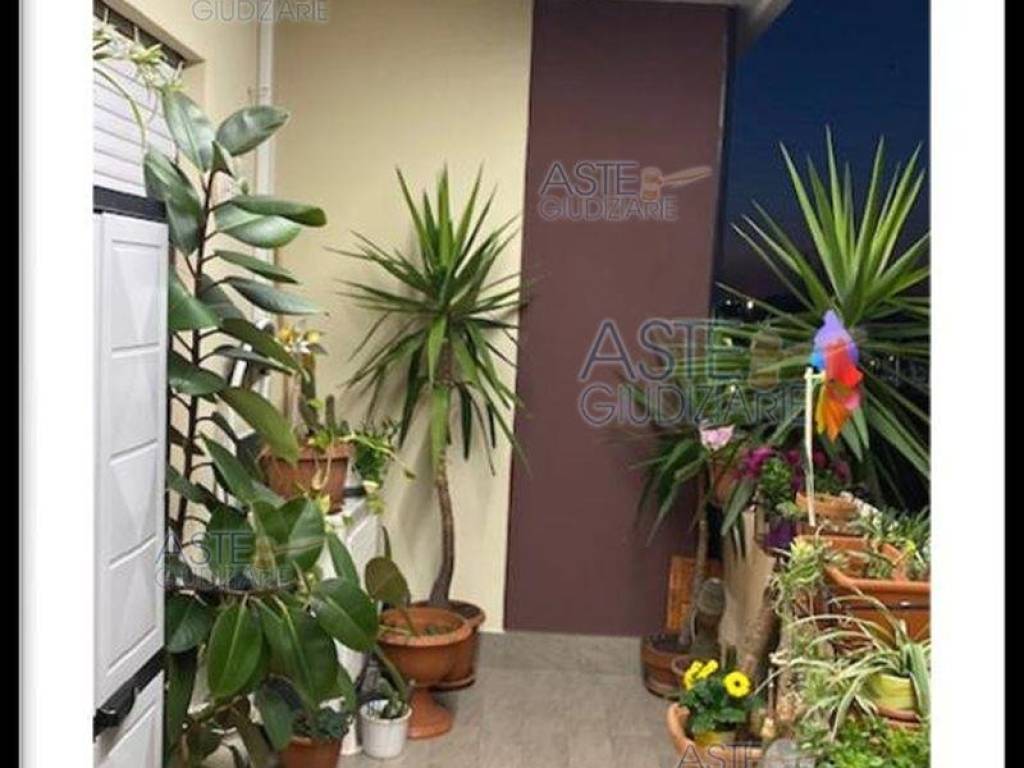 appartamento in vendita a Roma in zona Appio Claudio