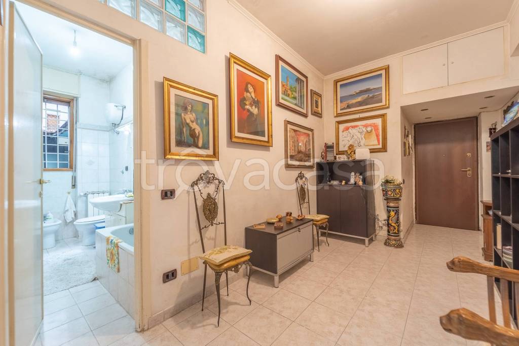 appartamento in vendita a Roma in zona Ostiense