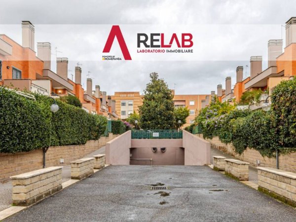 casa indipendente in vendita a Roma in zona Acilia