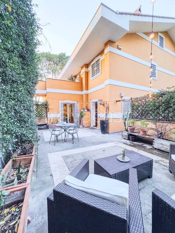 appartamento in vendita a Roma in zona Grottarossa