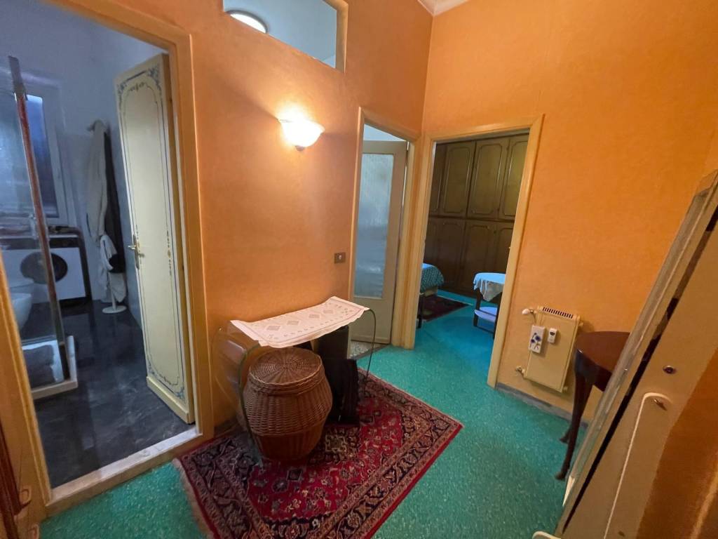 appartamento in vendita a Roma in zona Appio Latino