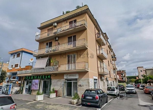 appartamento in vendita a Roma in zona Infernetto