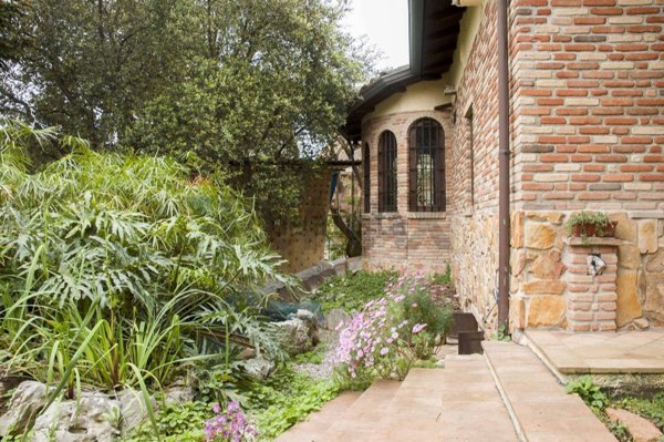 pentavano in vendita a Roma in zona Ottavia