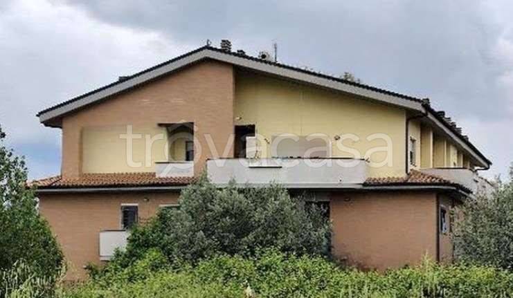 appartamento in vendita a Roma in zona Finocchio