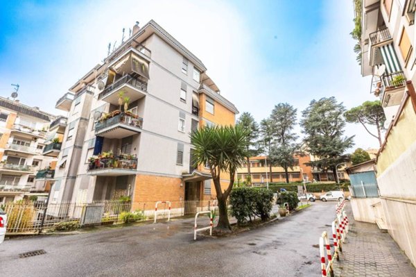 appartamento in vendita a Roma in zona Aurelio