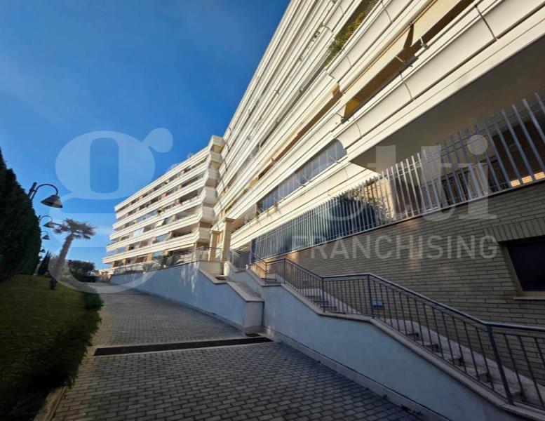 appartamento in vendita a Roma in zona Torre Gaia