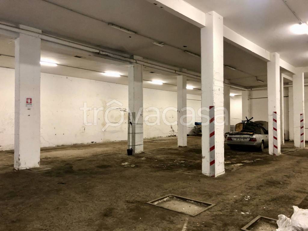 negozio in vendita a Roma in zona Portuense