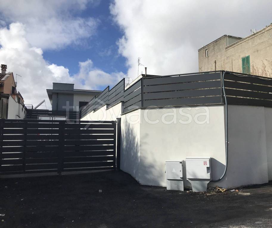 casa indipendente in vendita a Roma in zona Torre Maura