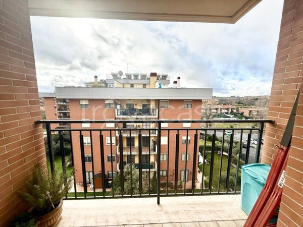 appartamento in vendita a Roma in zona Ponte Mammolo