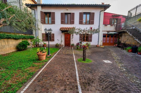 casa indipendente in vendita a Roma in zona Prenestino-Labicano