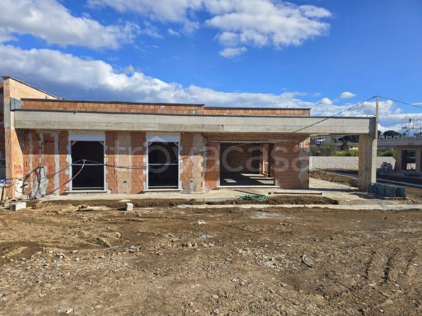 casa indipendente in vendita a Roma in zona Finocchio