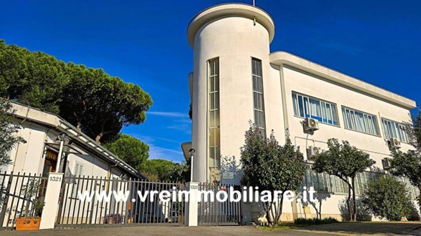 capannone in vendita a Roma in zona Ponte Mammolo
