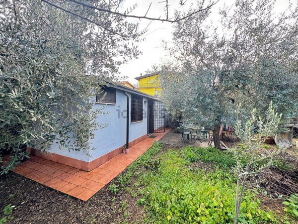 appartamento in vendita a Roma in zona Finocchio