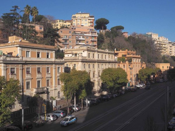 appartamento in vendita a Roma in zona Gianicolense