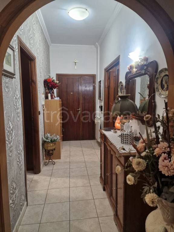 appartamento in vendita a Roma in zona Torrione Cerquetta