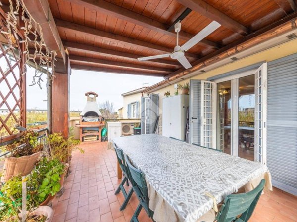 appartamento in vendita a Roma in zona Casal Morena