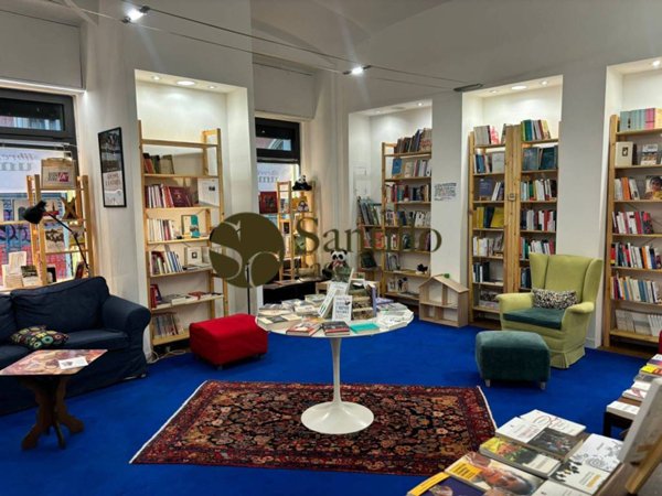 negozio in vendita a Roma in zona Esquilino