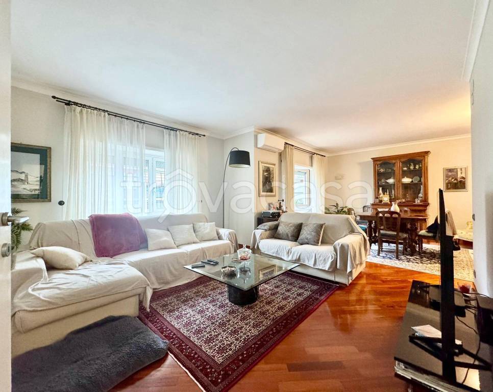 appartamento in vendita a Roma in zona Tuscolano