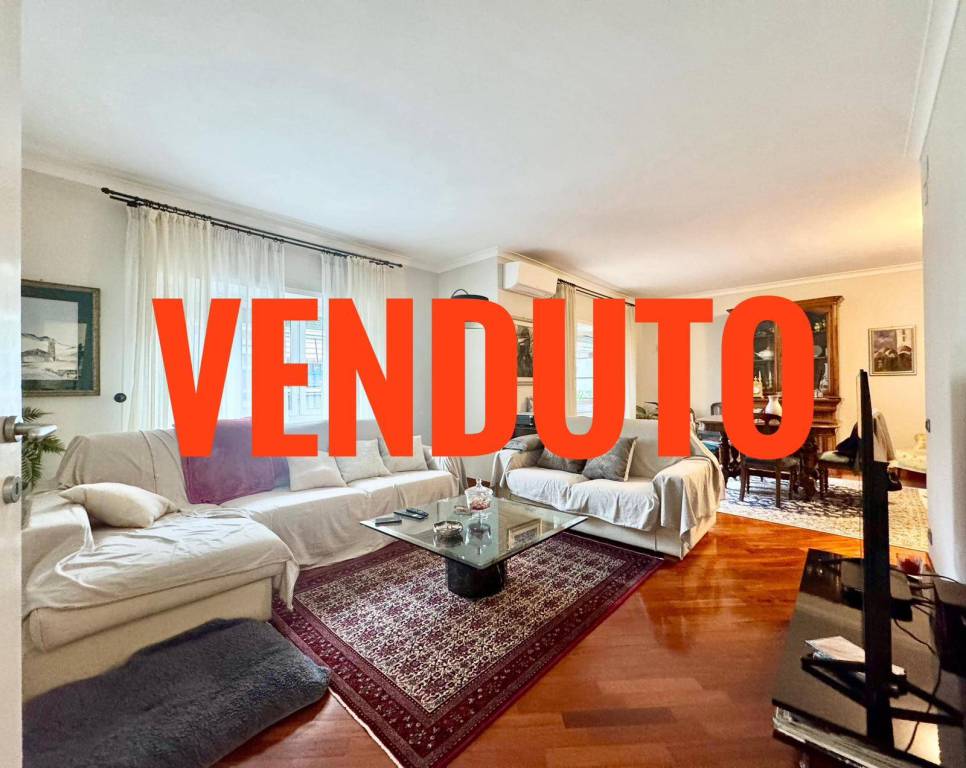 appartamento in vendita a Roma in zona Tuscolano