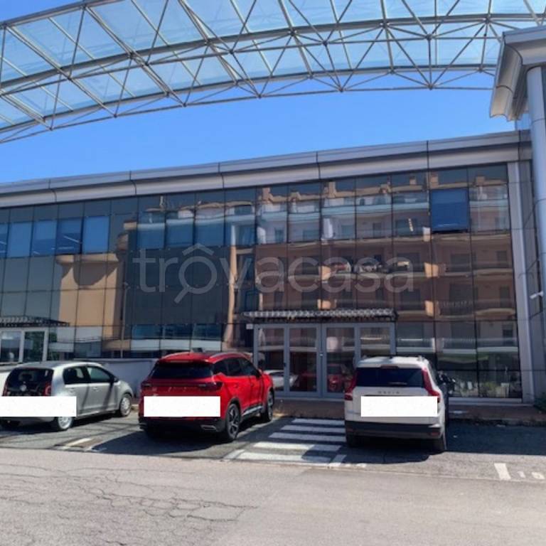 ufficio in vendita a Roma in zona Romanina