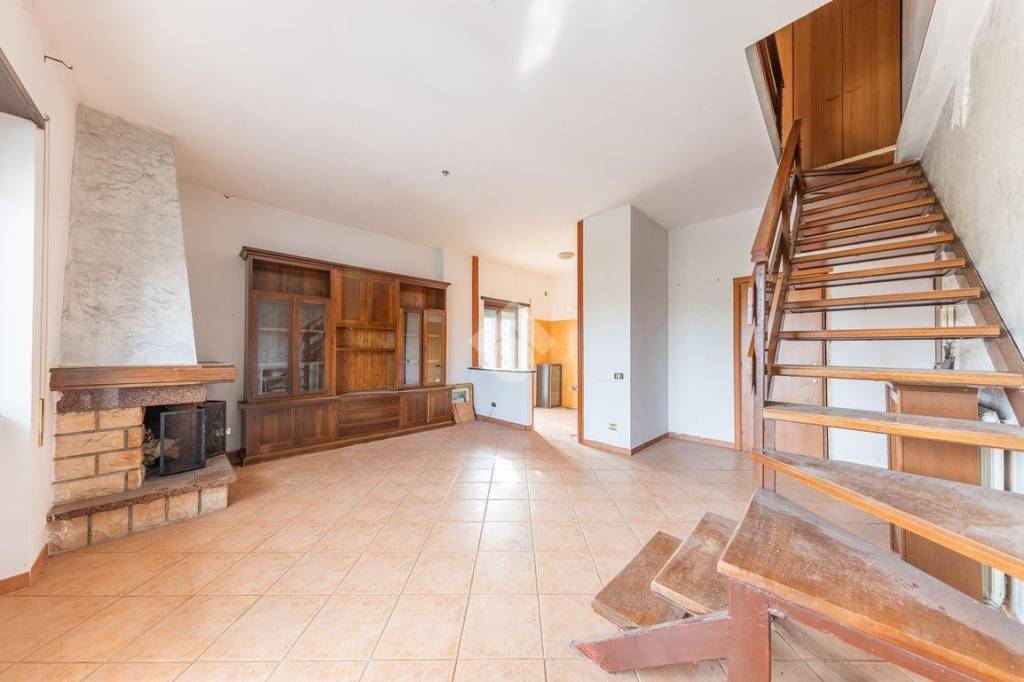 appartamento in vendita a Roma in zona Casal Morena