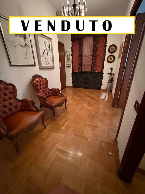 appartamento in vendita a Roma in zona Portuense