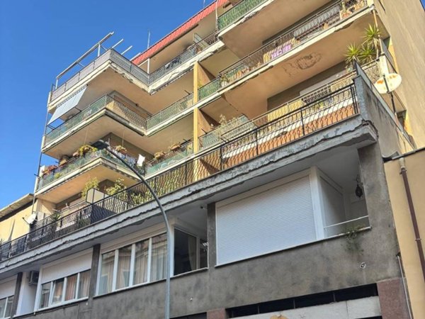 appartamento in vendita a Roma in zona Tuscolano