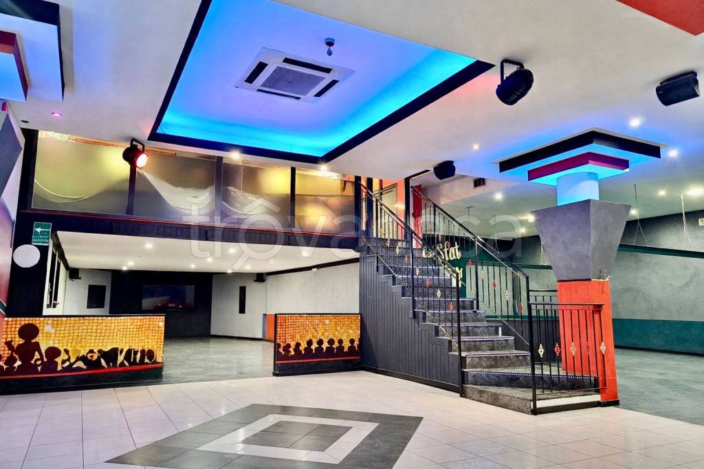 quadrivano in vendita a Roma in zona Acilia