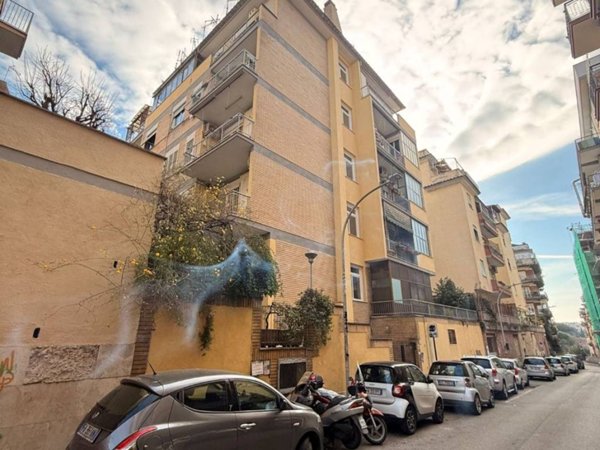 appartamento in vendita a Roma in zona Monte Sacro/Talenti