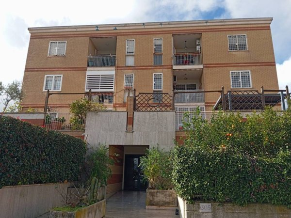 appartamento in vendita a Roma in zona Castel di Leva