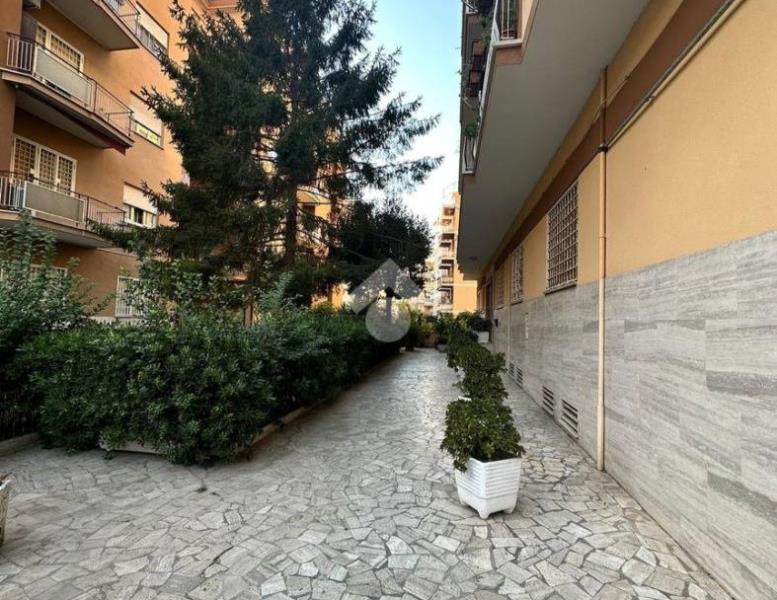 appartamento in vendita a Roma in zona Aurelio