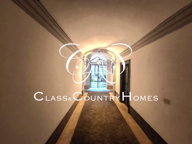 ufficio in vendita a Roma in zona Rione Regola