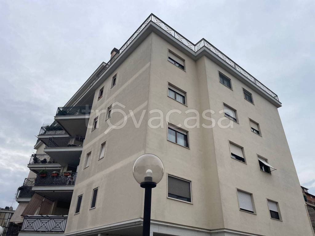 appartamento in vendita a Roma in zona Ostia