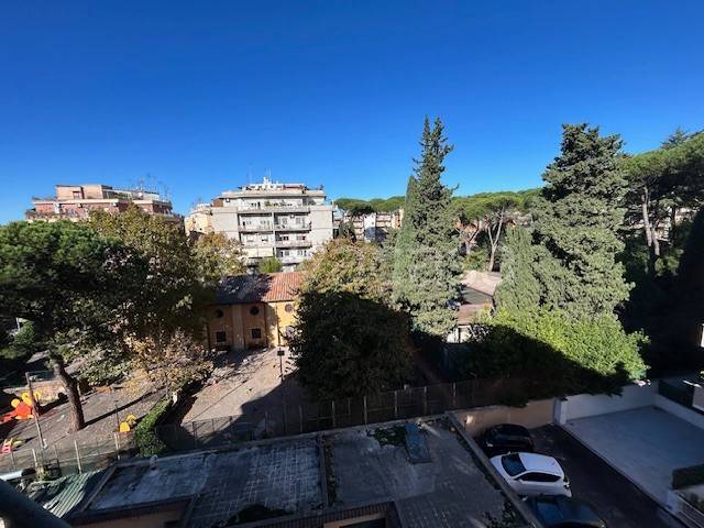 appartamento in vendita a Roma in zona Aurelio