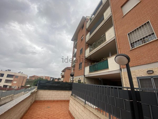 appartamento in vendita a Roma in zona Ponte di Nona