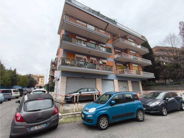 appartamento in vendita a Roma in zona Alessandrino