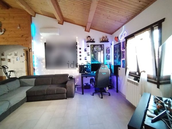 casa indipendente in vendita a Roma in zona Ostia Antica