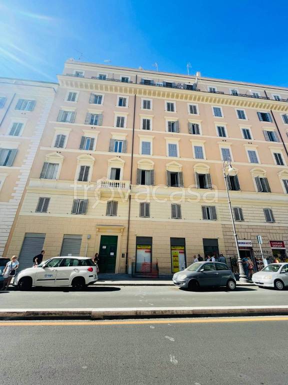 appartamento in vendita a Roma in zona Esquilino