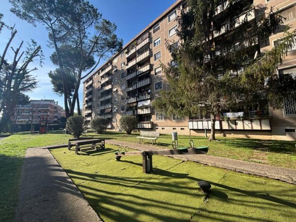 appartamento in vendita a Roma in zona Tre Pini - Poggio dei Fiori