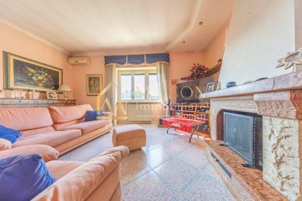 appartamento in vendita a Roma in zona Finocchio