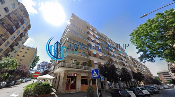 appartamento in vendita a Roma in zona Ardeatino