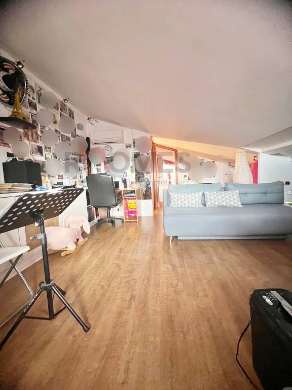 appartamento in vendita a Roma in zona Appio Claudio