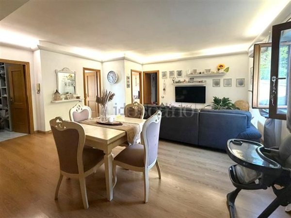 casa indipendente in vendita a Roma in zona Pantan Monastero