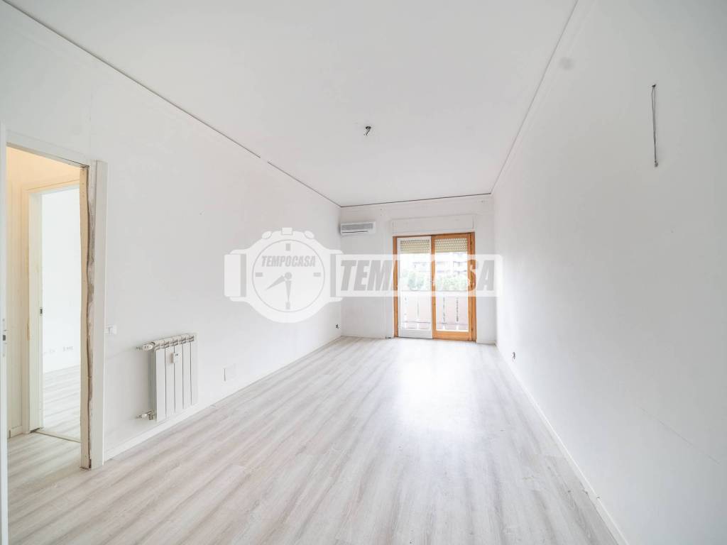 appartamento in vendita a Roma in zona Cinecittà