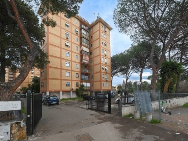 appartamento in vendita a Roma in zona Collatino