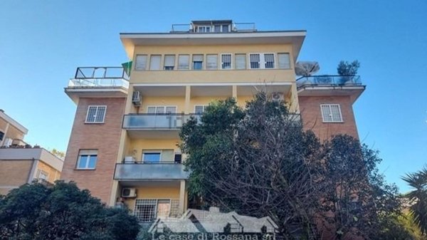appartamento in vendita a Roma in zona Tor di Quinto