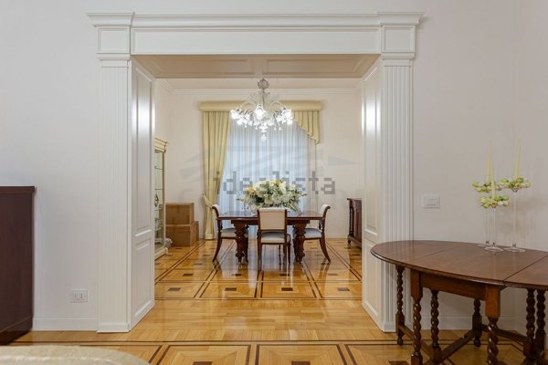 appartamento in vendita a Roma in zona Rione Monti/Campitelli