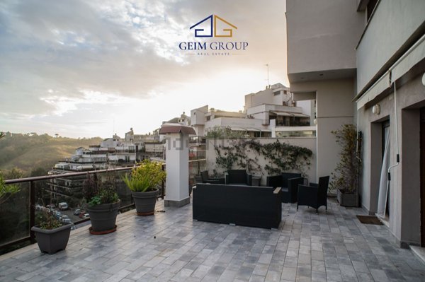 appartamento in vendita a Roma in zona Tomba di Nerone