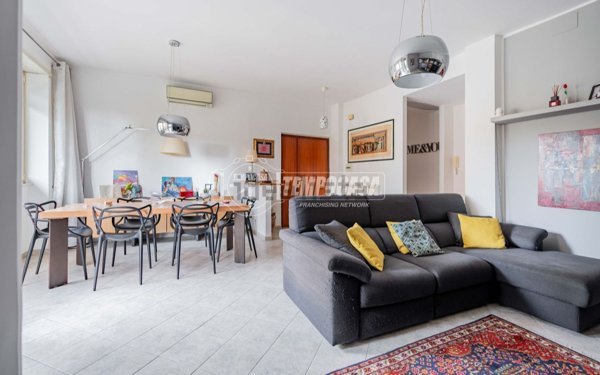 appartamento in vendita a Roma in zona Torrino